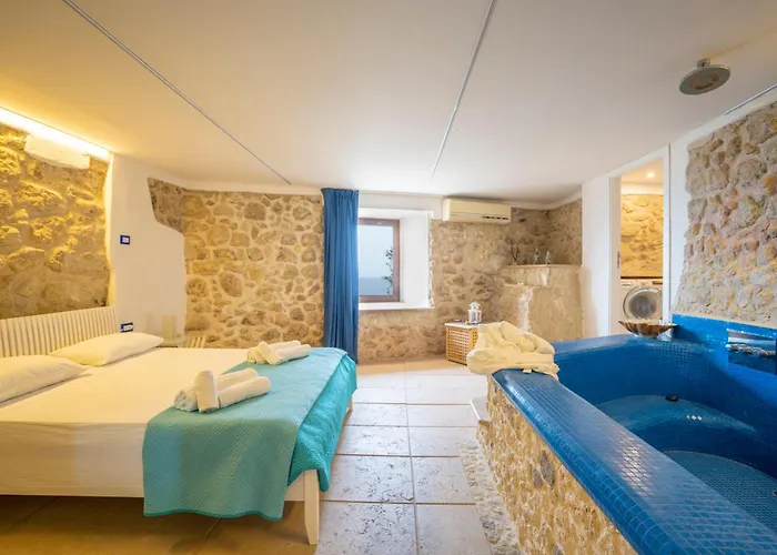 Luna Exclusive * Tropea