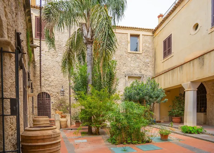 Luna Exclusive * Tropea